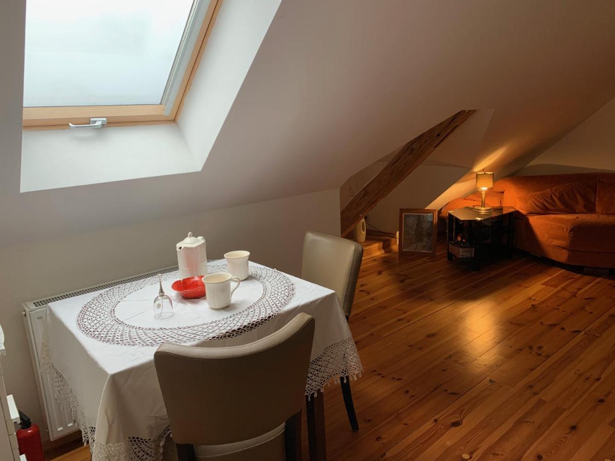 르보베크 슬라스키 Stara Szkola Debowy Gaj The Old School Debowy Gaj B&B 외부 사진