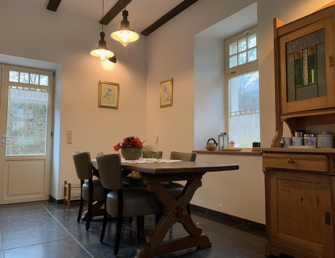 르보베크 슬라스키 Stara Szkola Debowy Gaj The Old School Debowy Gaj B&B 외부 사진